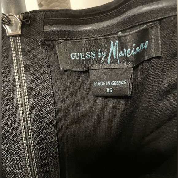 Guess by Marciano Black Deep-V Strapless Peplum Top - Picture 3 of 3